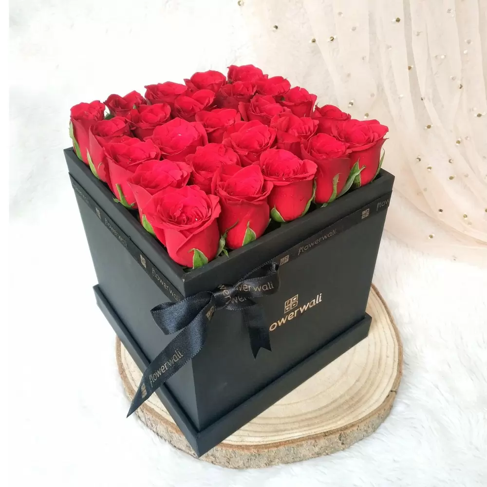 Ruby Box Bouquet Roses- Flowerwali